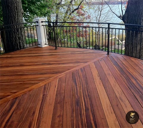 A completed hardwood deck built by Ivins Brothers Construction